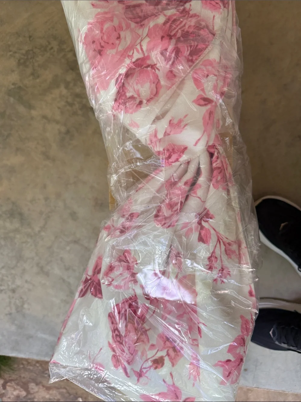 Floral Pink & White giant bow wall decor